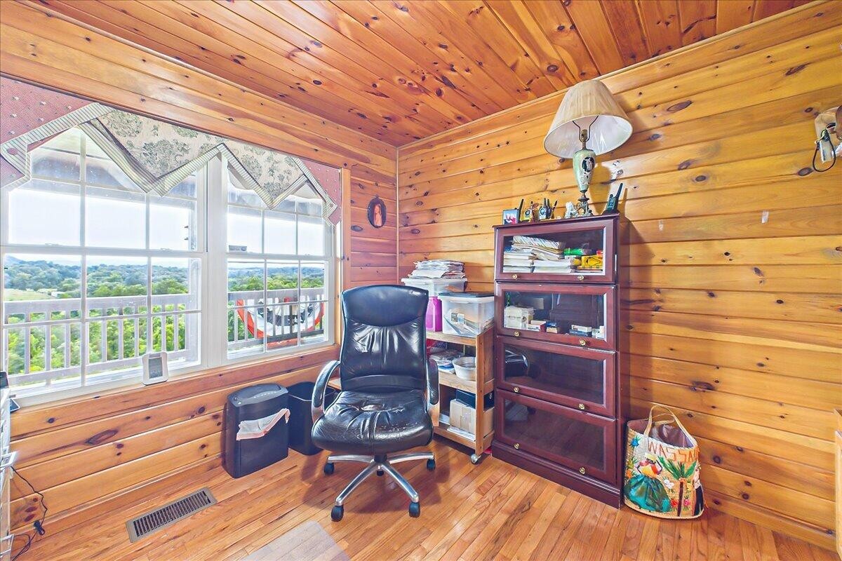 810 Belltown Road Tellico Plains, TN 37385 - Photo 27 of 53
