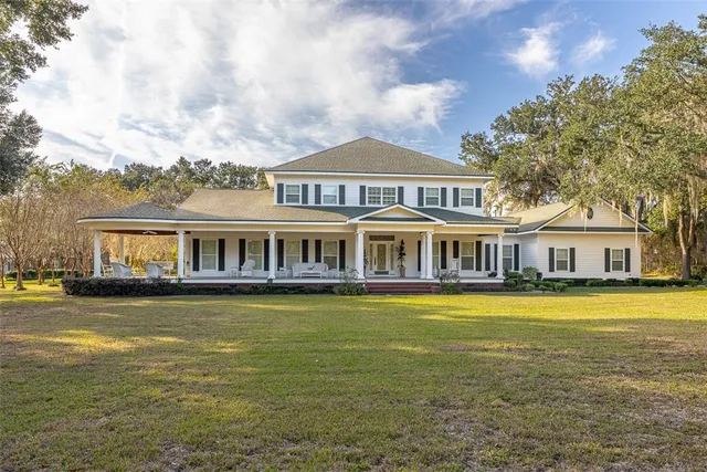 $899,900 | 300 Elliott Road, Waynesville, GA 31566