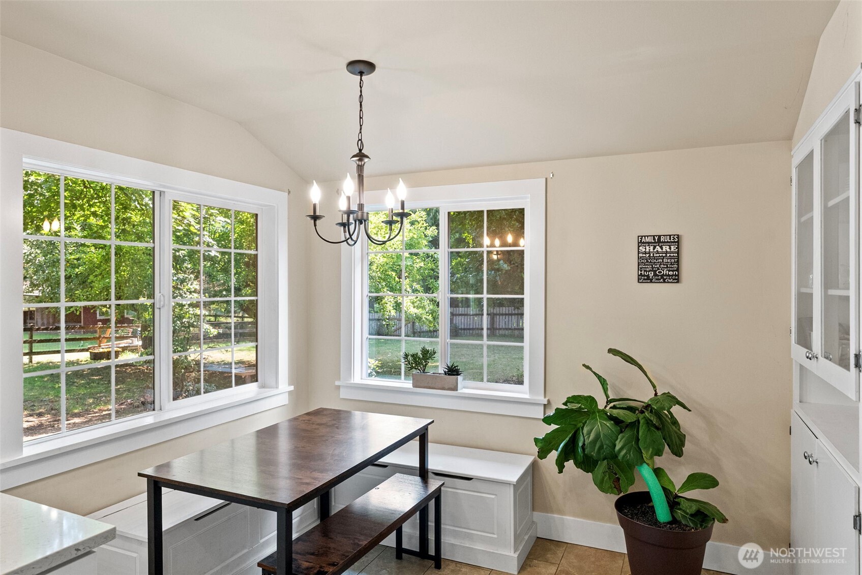 10191 West Belfair Valley Road Bremerton, WA 98312 - Photo 12 of 34