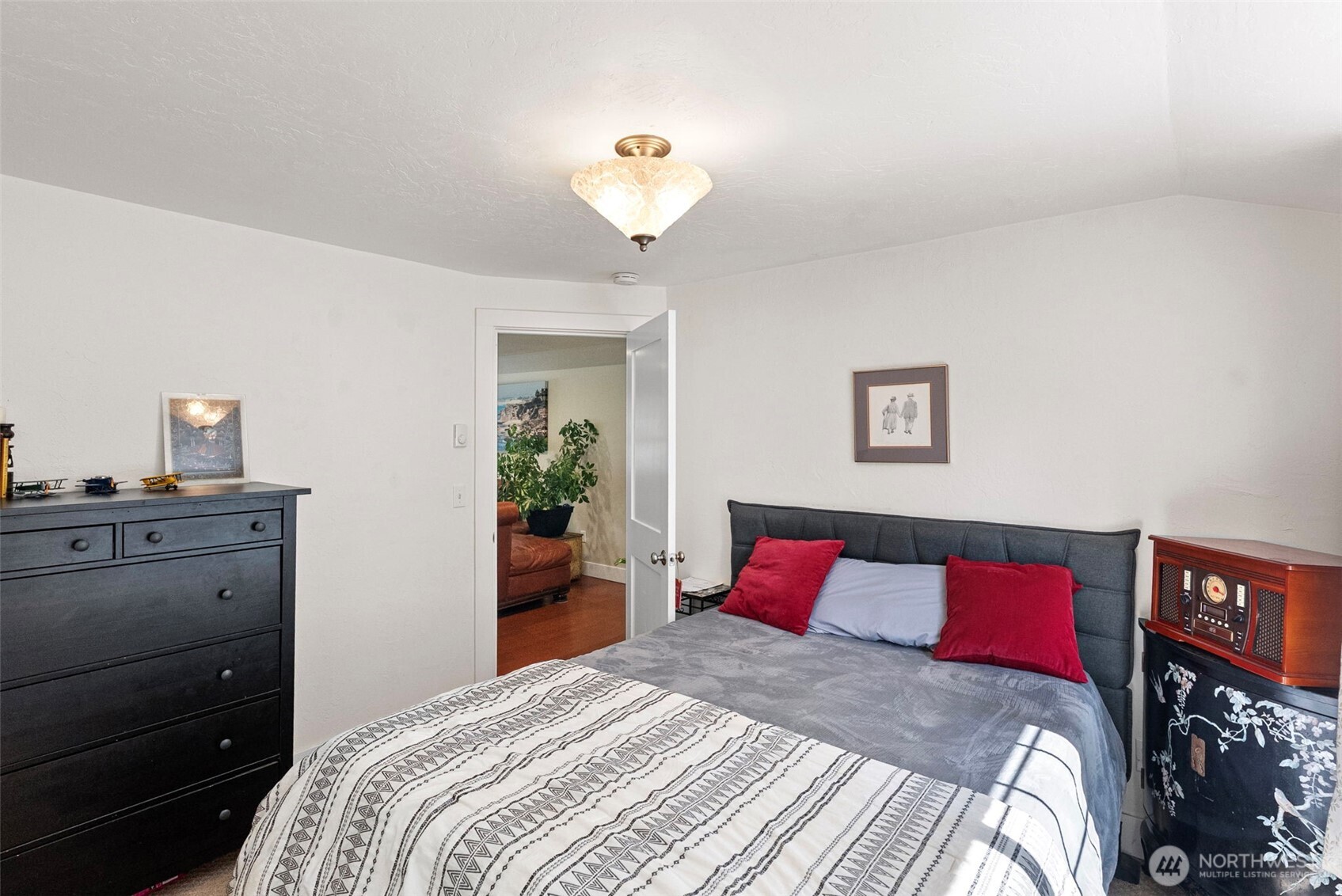 10191 West Belfair Valley Road Bremerton, WA 98312 - Photo 15 of 34