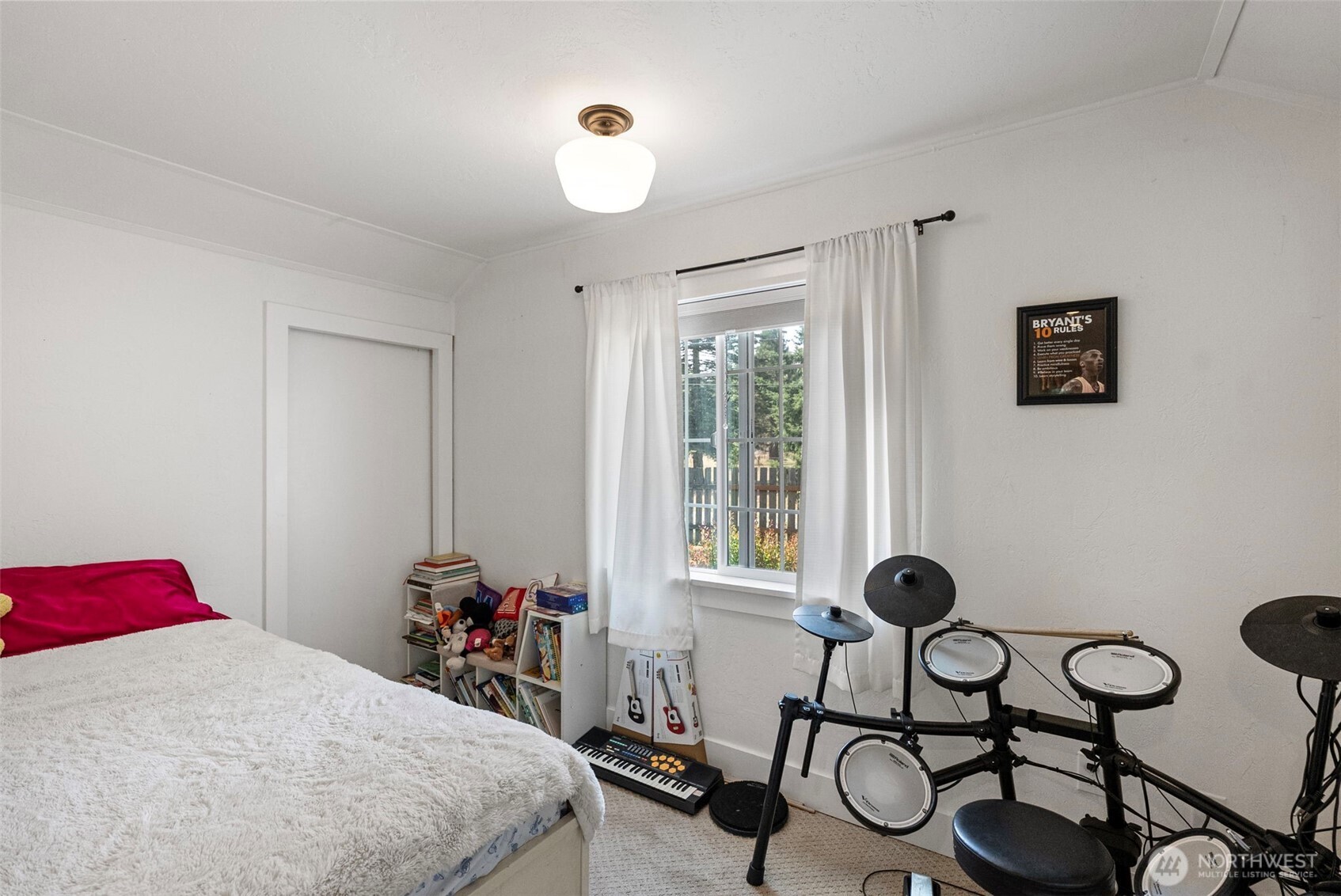 10191 West Belfair Valley Road Bremerton, WA 98312 - Photo 18 of 34