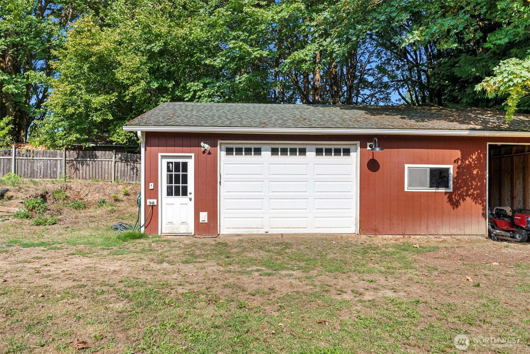 10191 West Belfair Valley Road Bremerton, WA 98312 - Photo 27 of 34