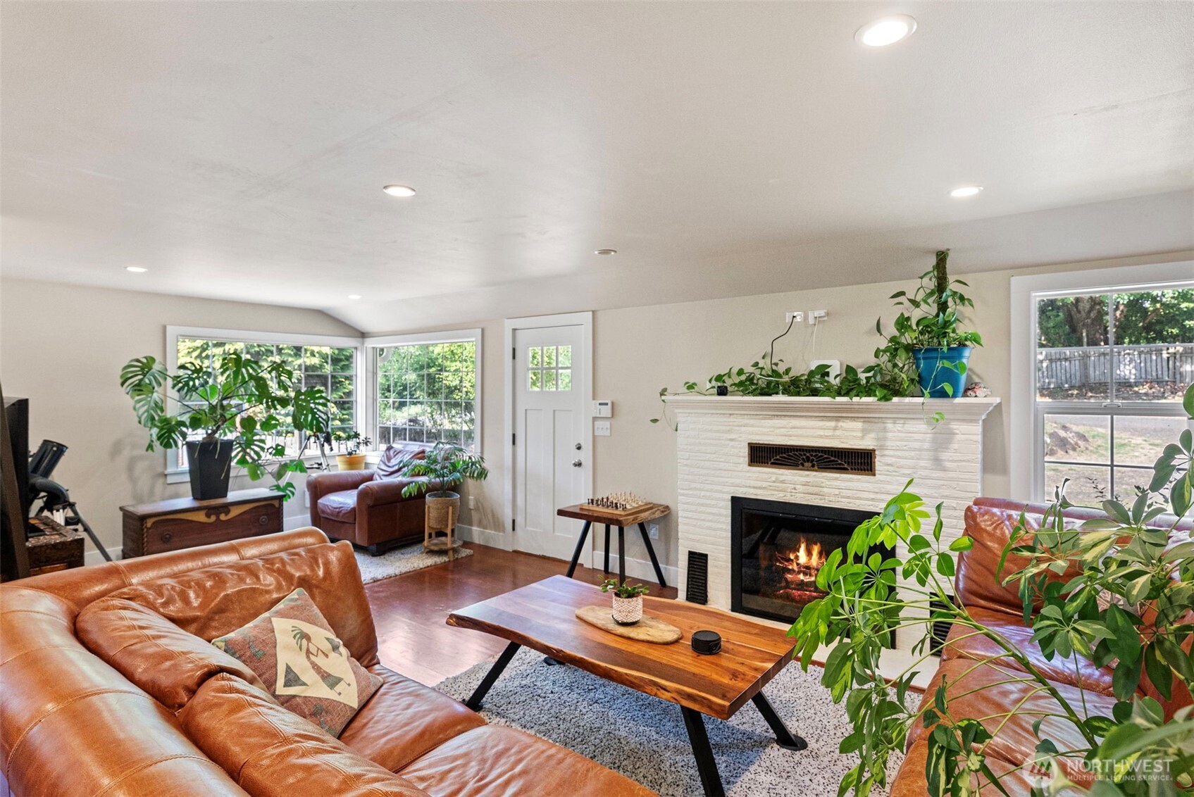 10191 West Belfair Valley Road Bremerton, WA 98312 - Photo 5 of 34