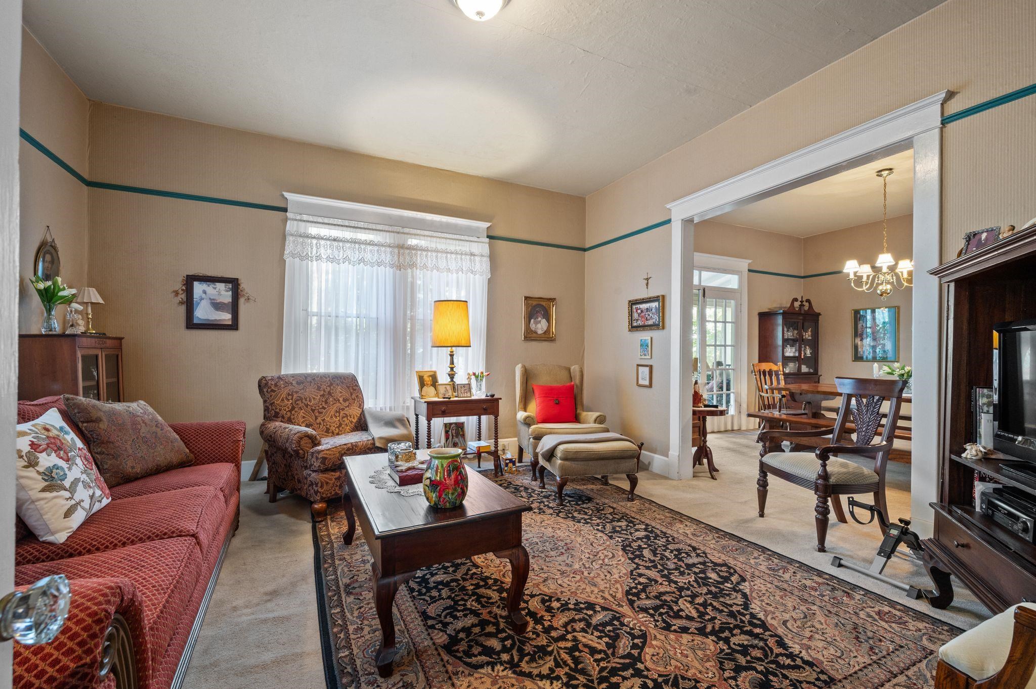 51 North Bayview Street Fairhope, AL 36532 - Photo 17 of 30 Living Room