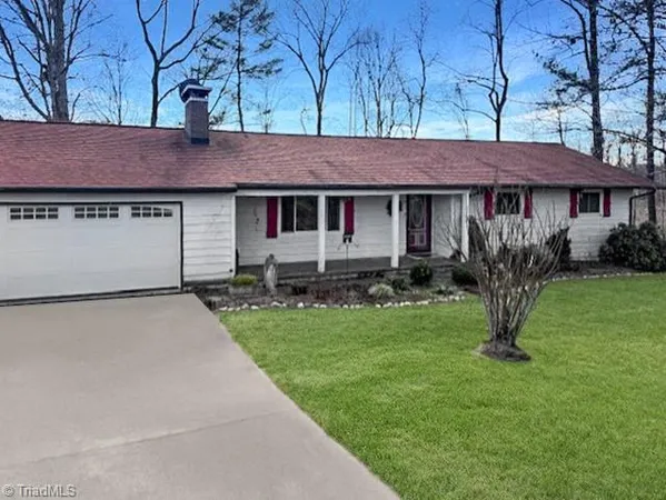 $358,000 | 344 Knollwood Drive, Wilkesboro, NC 28697