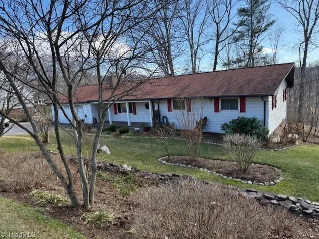 $363,000 | 344 Knollwood Drive, Wilkesboro, NC 28697