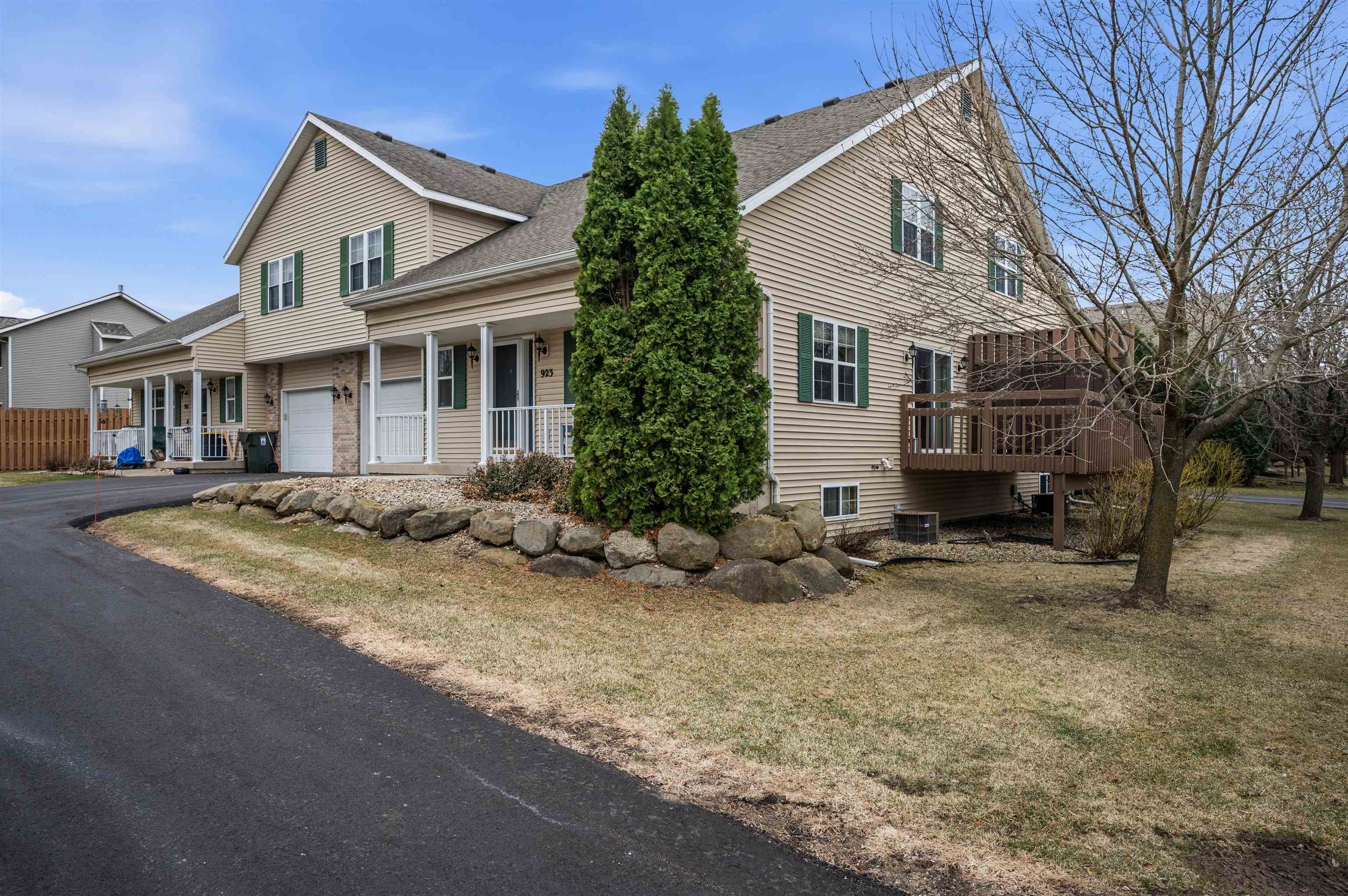 923 Chandler Lane Sun Prairie, WI 53590 - Photo 1 of 1
