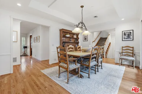$3,299,000 | 3833 Goodland Avenue, Studio City, CA 91604