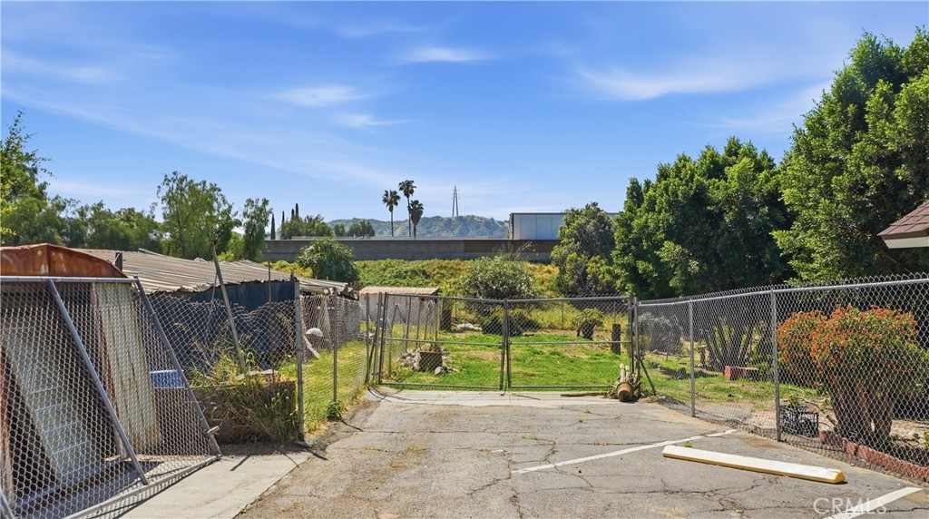 10568 Foothill Boulevard Sylmar, CA 91342 - Photo 30 of 34 a view of a park with entertaining space