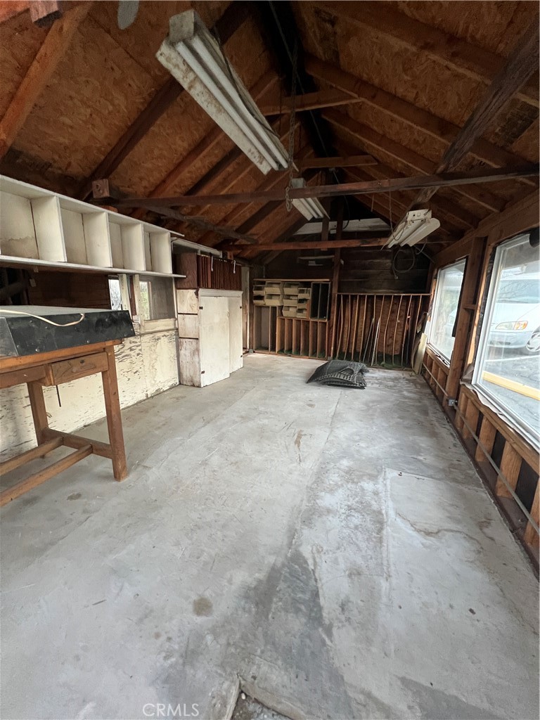 10568 Foothill Boulevard Sylmar, CA 91342 - Photo 36 of 40