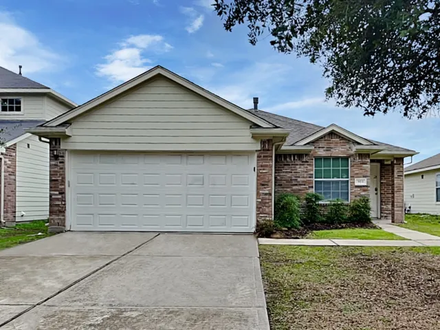 $1,665 | 931 Redcrest Springs Court, Houston, TX 77073