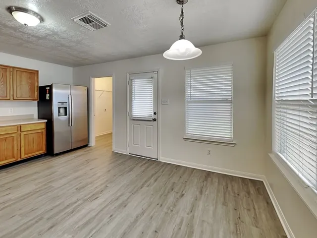 $1,665 | 931 Redcrest Springs Court, Houston, TX 77073