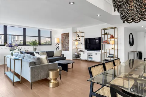 $1,150,000 | 9 Island Avenue, Unit 415, Miami Beach, FL 33139