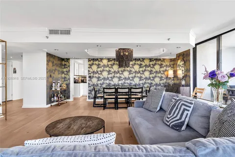 $1,150,000 | 9 Island Avenue, Unit 415, Miami Beach, FL 33139