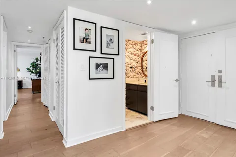 $1,150,000 | 9 Island Avenue, Unit 415, Miami Beach, FL 33139