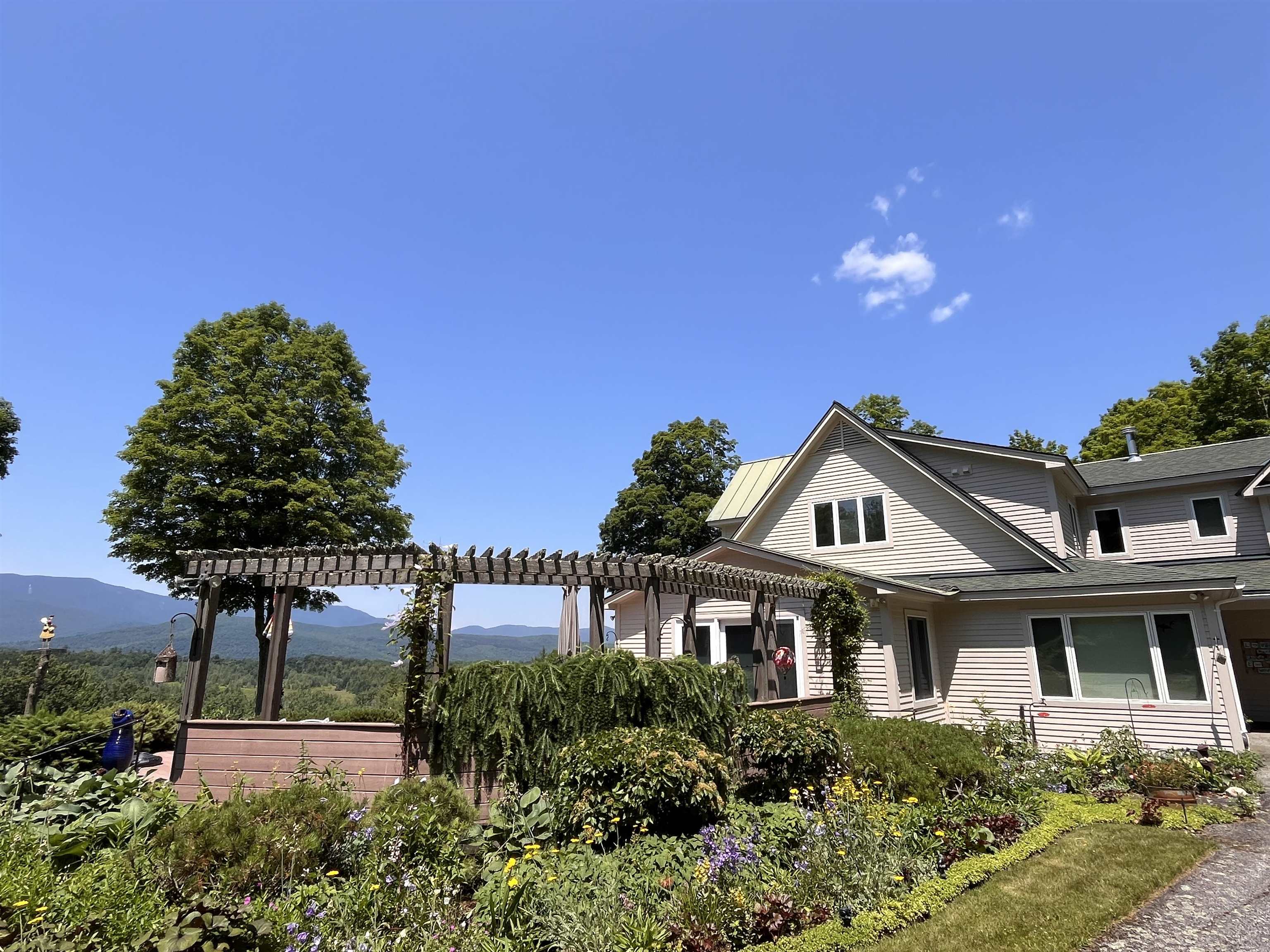 120 Ridge View Road Warren, VT 05674 - Photo 5 of 36
