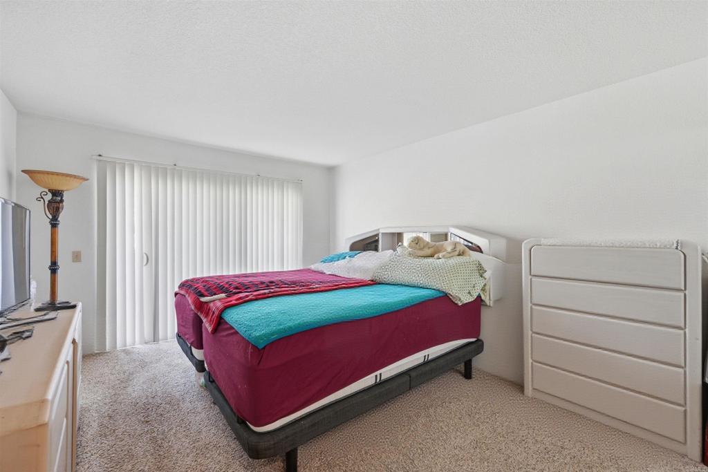 4308 Los Padres Drive Fallbrook, CA 92028 - Photo 10 of 21 a bedroom with a bed and a window