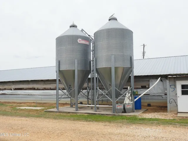 $1,100,000 | 571 Highway 583, Tylertown, MS 39667