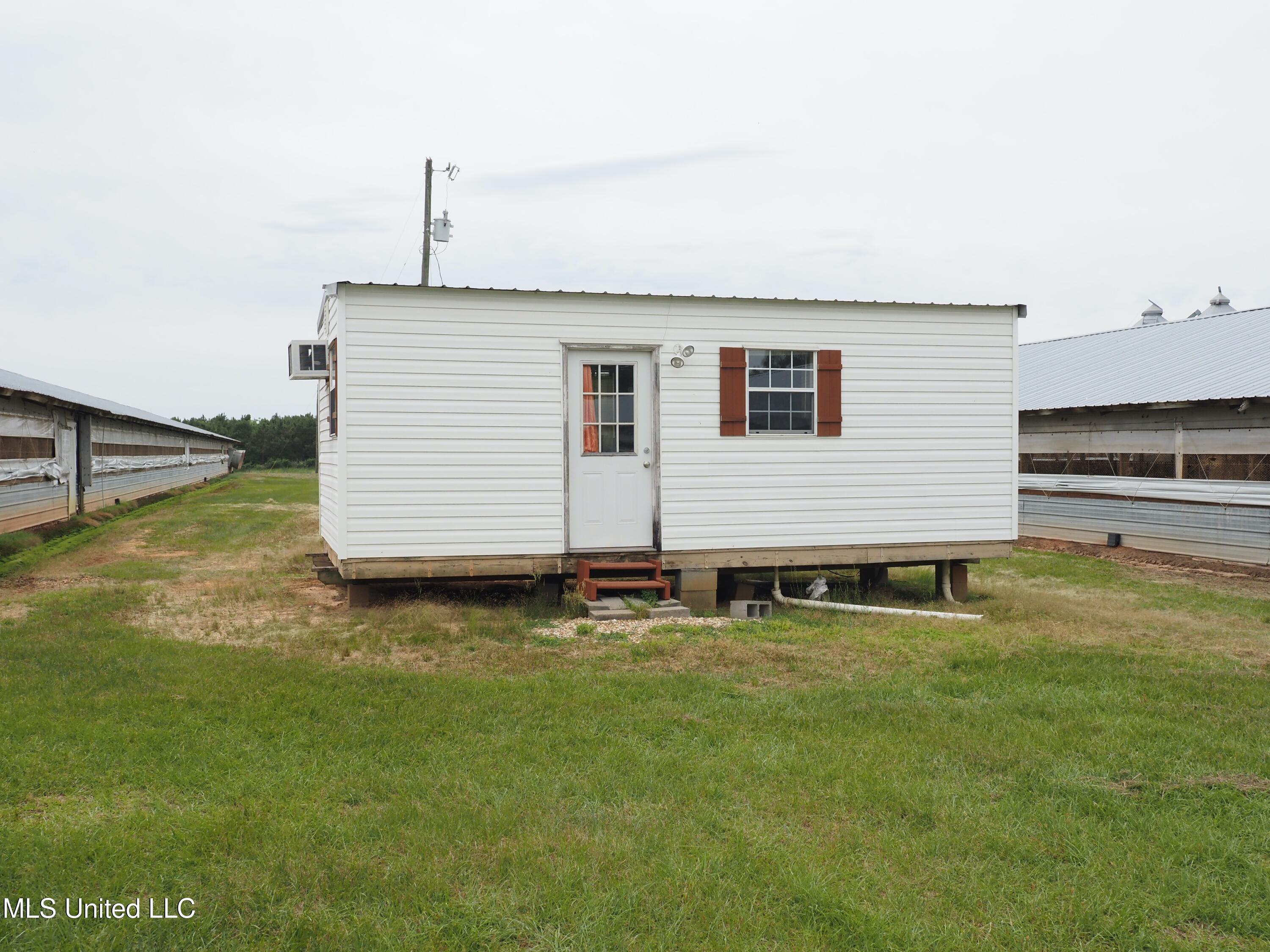 571 Highway 583 Tylertown, MS 39667 - Photo 33 of 45 P5033641