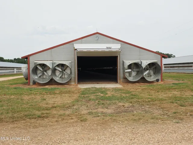 $1,100,000 | 571 Highway 583, Tylertown, MS 39667