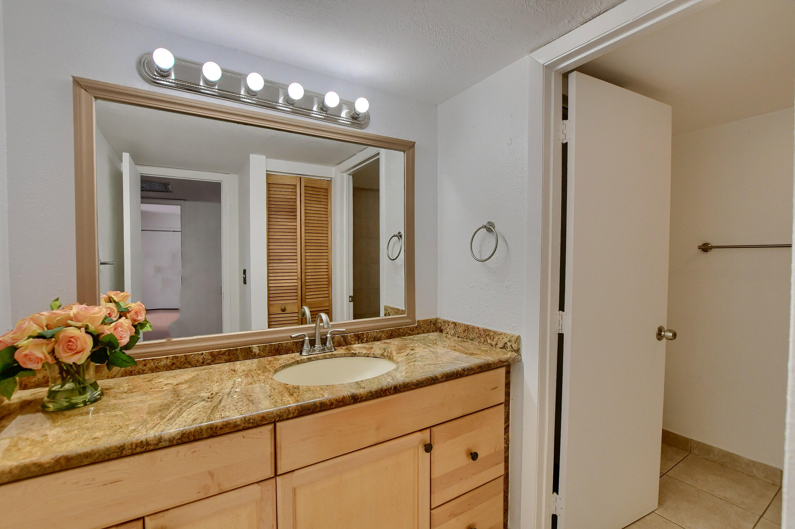 22240 Boca Rancho Drive, Unit B Boca Raton, FL 33428 - Photo 27 of 33 26_ebf_9455-hdr(5)