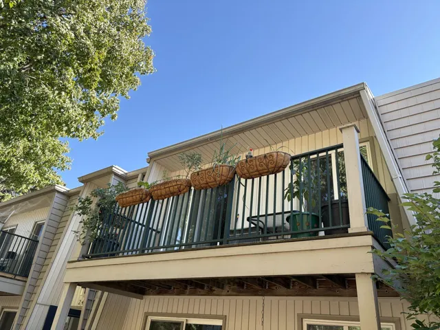 $159,990 | 2404 Independence Lane, Unit 204, Madison, WI 53704