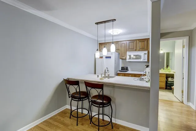 $159,990 | 2404 Independence Lane, Unit 204, Madison, WI 53704