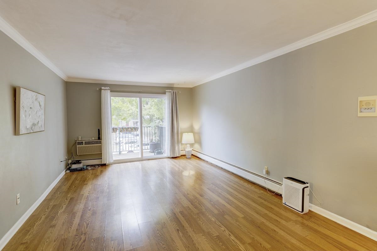 2404 Independence Lane, Unit 204 Madison, WI 53704 - Photo 4 of 17