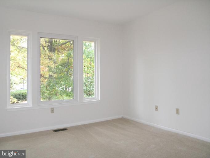 2012 Chadds Ford Drive Reston, VA 20191 - Photo 20 of 30 Bedroom #2