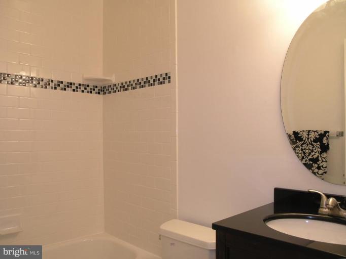 2012 Chadds Ford Drive Reston, VA 20191 - Photo 21 of 30 Bath #2
