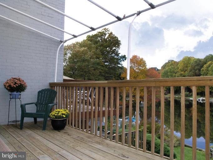 2012 Chadds Ford Drive Reston, VA 20191 - Photo 8 of 30 Exterior #3