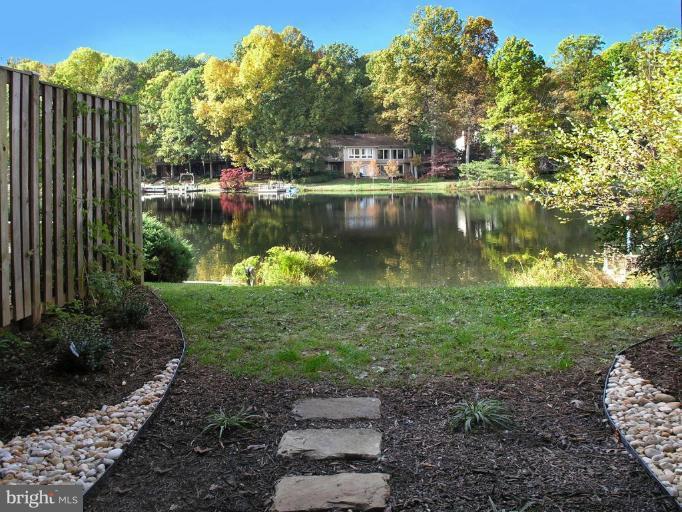 2012 Chadds Ford Drive Reston, VA 20191 - Photo 9 of 30 Exterior #4