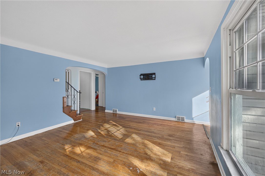 1128 Irene Road Lyndhurst, OH 44124 - Photo 9 of 25 Gallery Image 9