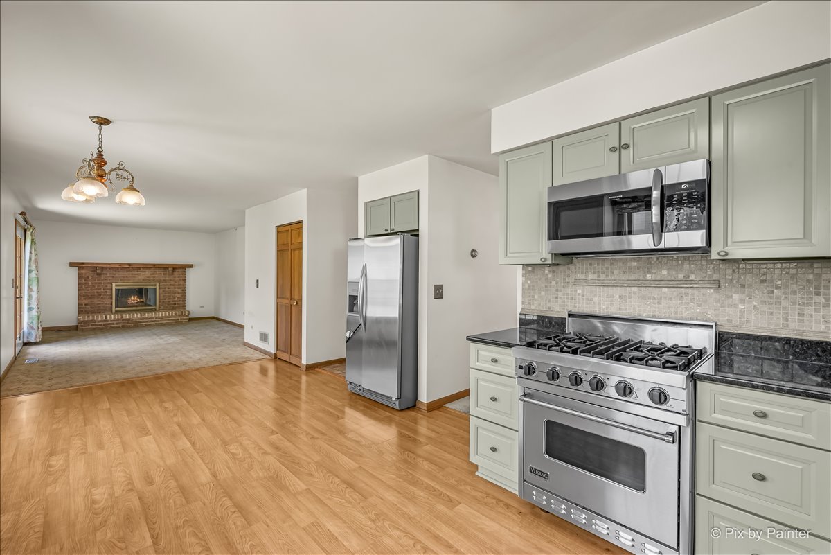 221 Foxmoor Road Fox River Grove, IL 60021 - Photo 19 of 29