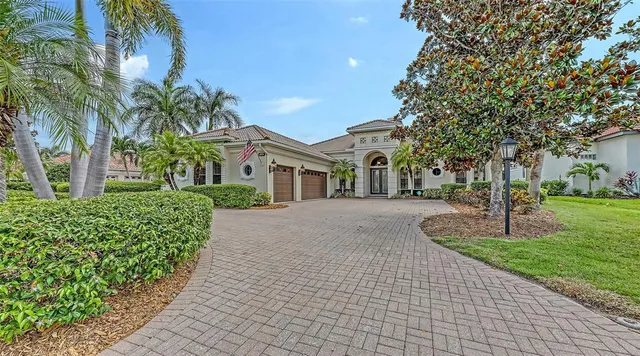 $1,989,000 | 6919 Dominion Lane, Lakewood Ranch, FL 34202