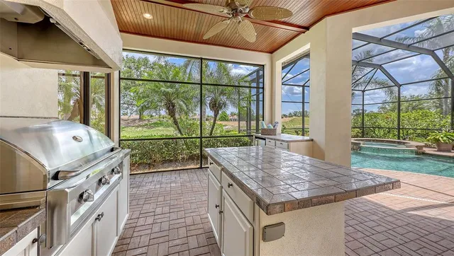 $1,989,000 | 6919 Dominion Lane, Lakewood Ranch, FL 34202
