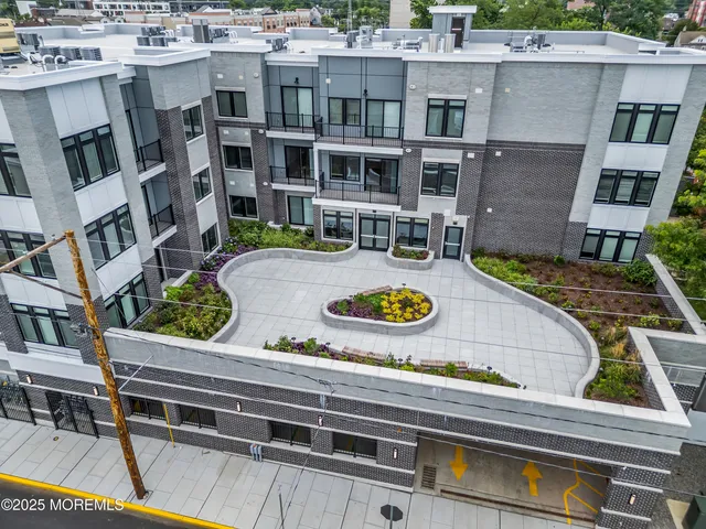 $3,800 | 120 Monmouth Street, Unit WATSON205, Red Bank, NJ 07701