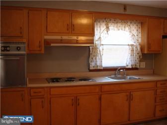95 Blackwood Road Clementon, NJ 08021 - Photo 5 of 8 Kitchen