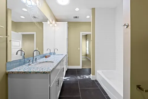 $6,495 | 2609 Oak Haven Drive, Austin, TX 78704