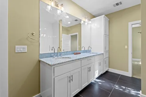 $6,495 | 2609 Oak Haven Drive, Austin, TX 78704