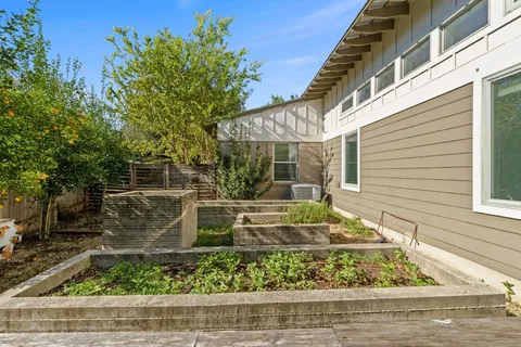 $6,495 | 2609 Oak Haven Drive, Austin, TX 78704