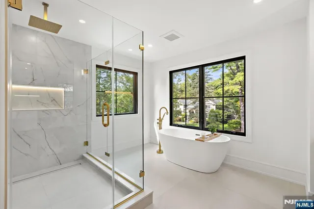 $2,995,000 | 36 Hampshire Hill Road, Upper Saddle River, NJ 07458