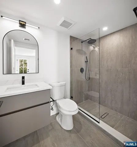 $2,995,000 | 36 Hampshire Hill Road, Upper Saddle River, NJ 07458