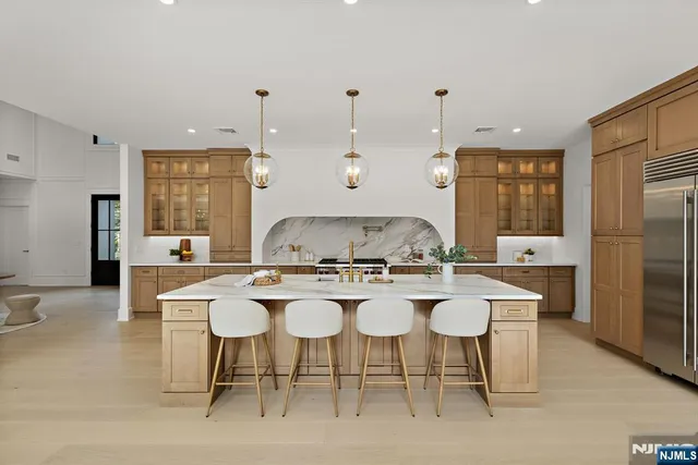 $2,995,000 | 36 Hampshire Hill Road, Upper Saddle River, NJ 07458