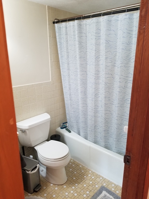 6 Prentiss Road, Unit 201 Arlington, MA 02476 - Photo 5 of 6