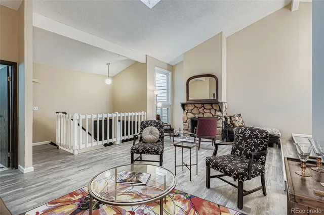 a view of a livingroom with furniture