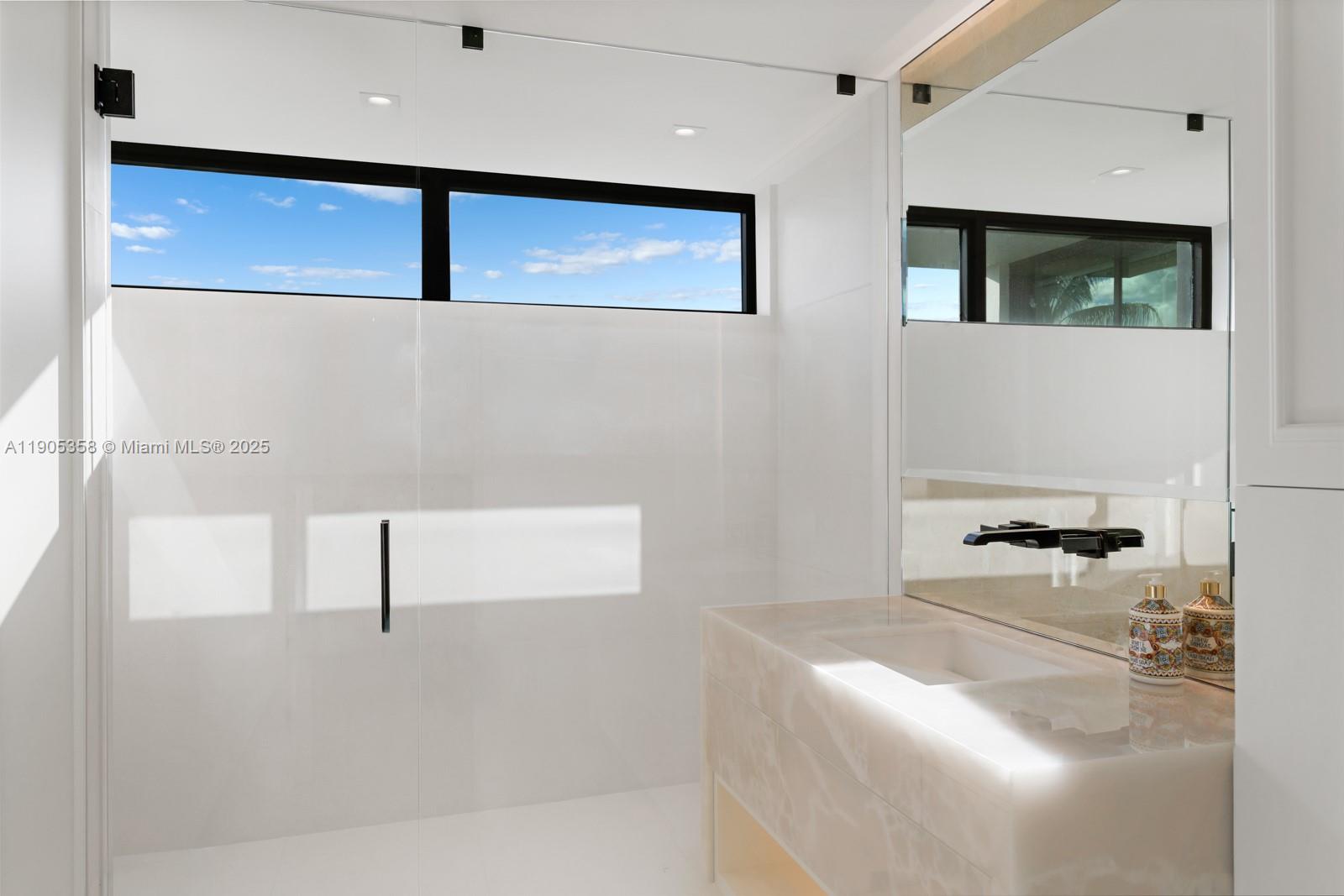 1165 North Biscayne Point Road Miami Beach, FL 33141 - Photo 22 of 31