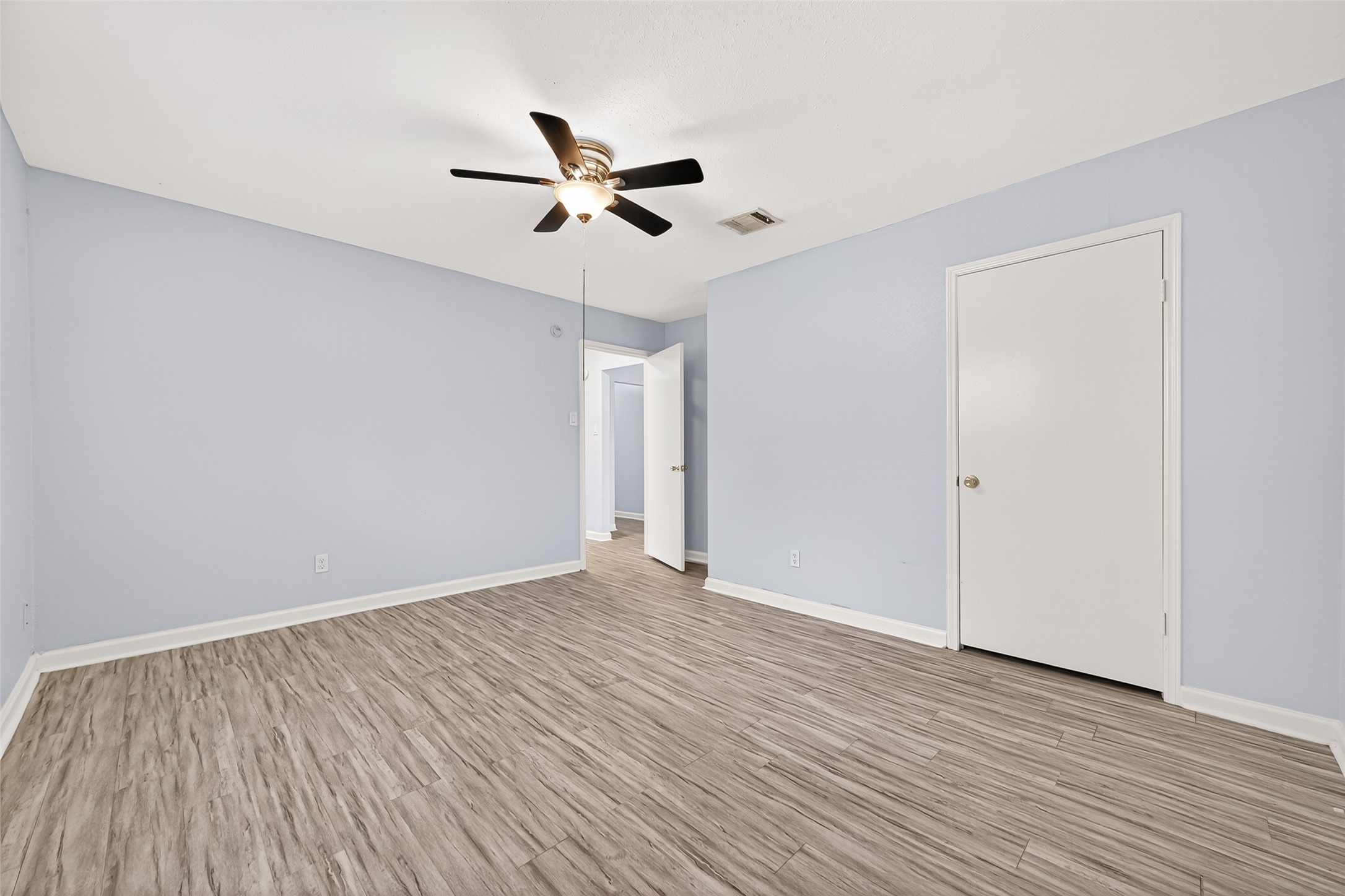 4918 Monteith Drive Spring, TX 77373 - Photo 18 of 20 3rd bedroom