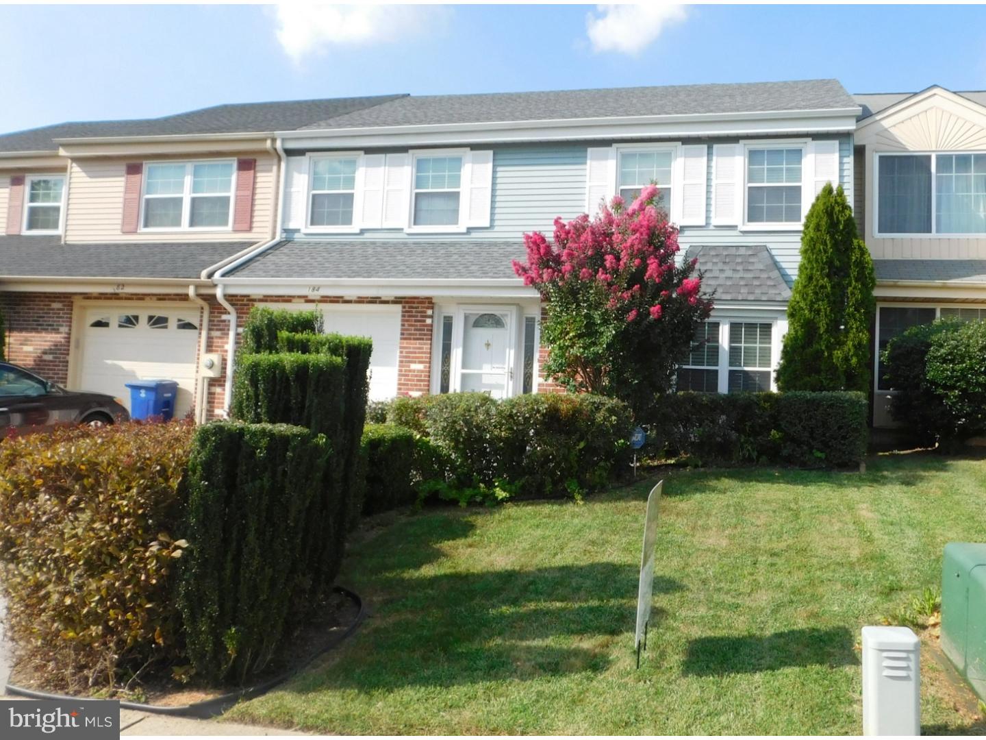 184 Stratton Lane Mount Laurel, NJ 08054 - Photo 2 of 18 Gallery Image 2