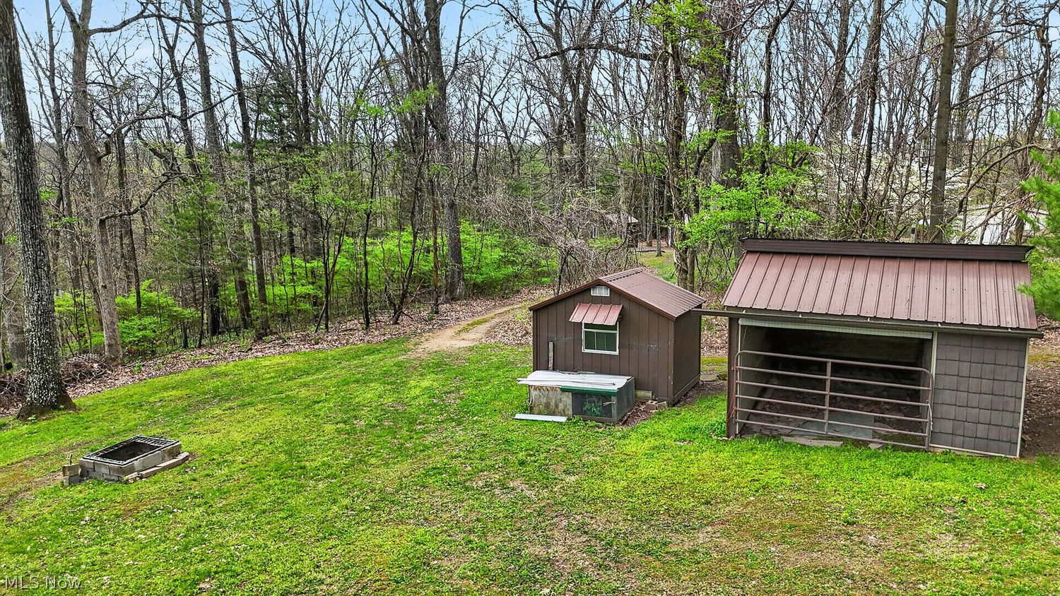 5042 Shawnee Road Carrollton, OH 44615 - Photo 8 of 48 Misc outbuildings